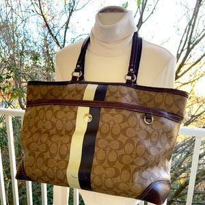 COACH Large Tote!!